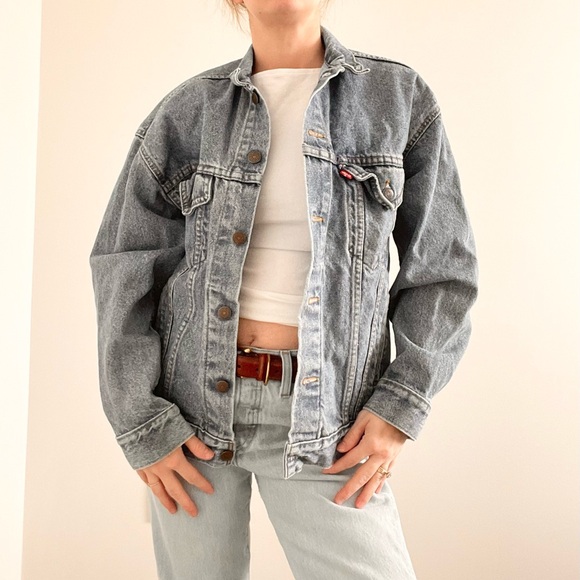 Levi's Classic Gray Denim Jacket - Picture 3 of 7